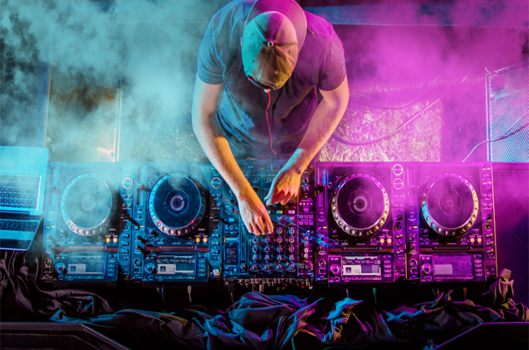 ミュージックバー